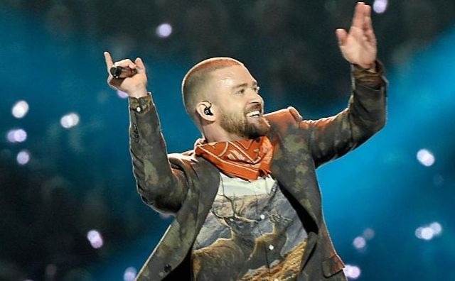 Justin Timberlake hace renacer a Prince en el medio tiempo de la Super Bowl
